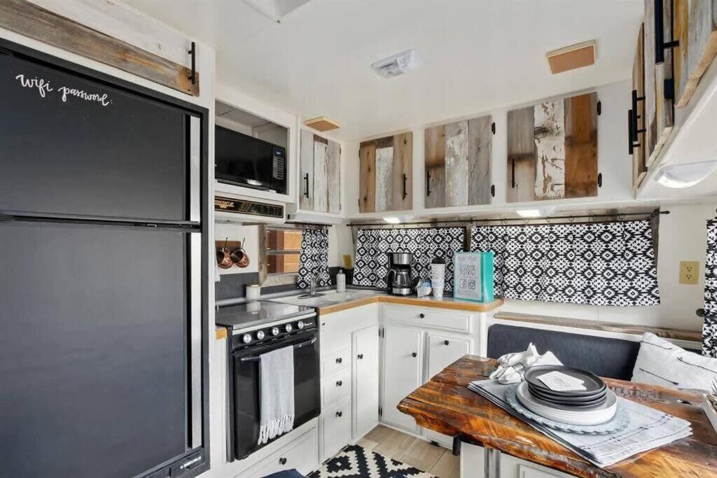#Stayinmydistrict Twin Falls Backyard Glamper Extérieur photo
